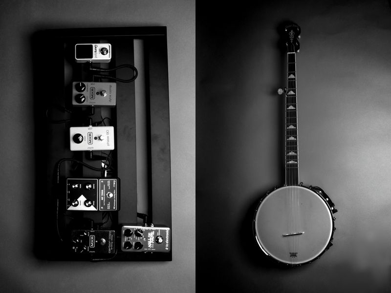 Photograph of a banjo and a sound effects petals